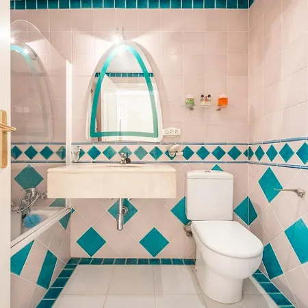 El Arenal Townhouse By The Beach With Swimming Pool Ii - Eaw Homes בית נופש מארבלה