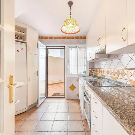 El Arenal Townhouse By The Beach With Swimming Pool Ii - Eaw Homes בית נופש מארבלה